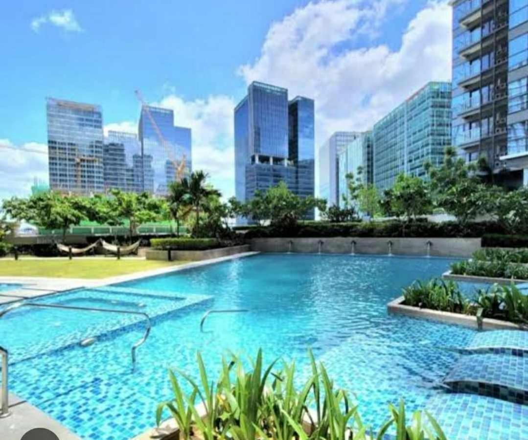 Uptown Parksuites Bgc Taguig Kültér fotó